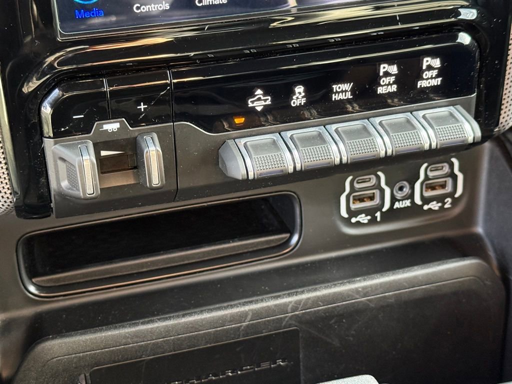 Used 2021 RAM 1500 Limited w/ Night Edition image 32