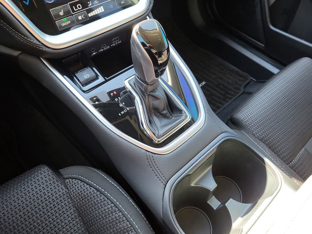 Certified 2025 Subaru Outback Premium image 26