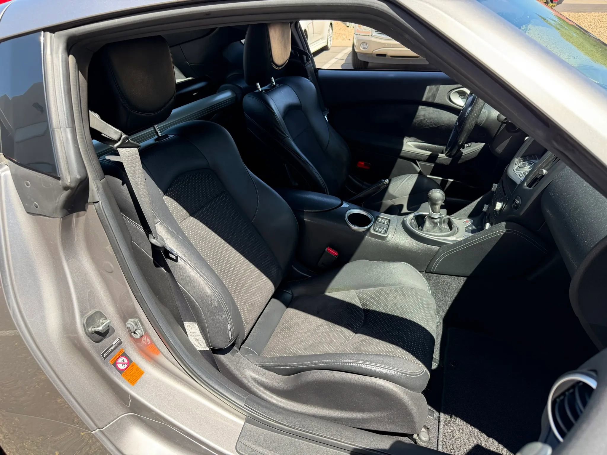 Used 2009 Nissan 370Z Touring w/ Sport Pkg RWD image 15