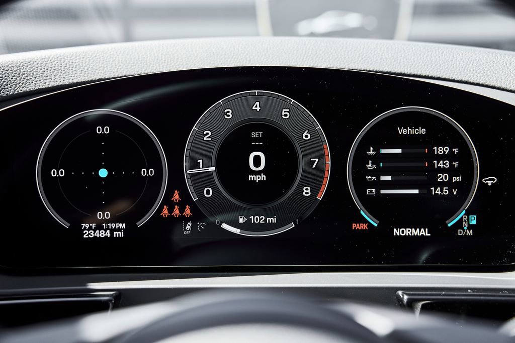 Used 2025 Porsche Cayenne image 59