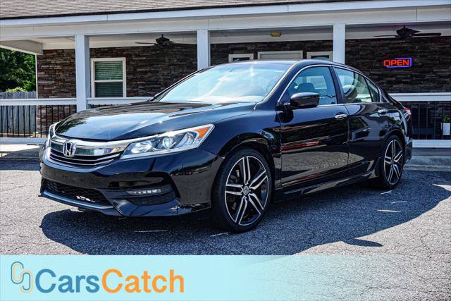 Used 2017 Honda Accord Sport image 8