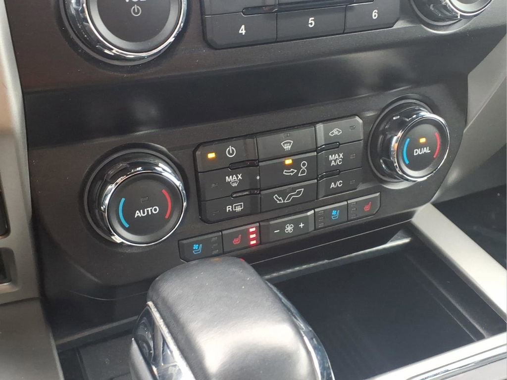 Used 2020 Ford F150 Lariat image 10