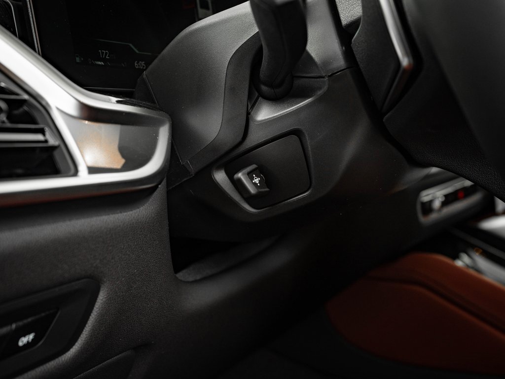 New 2026 BMW X6 xDrive40i w/ Climate Comfort Package image 46