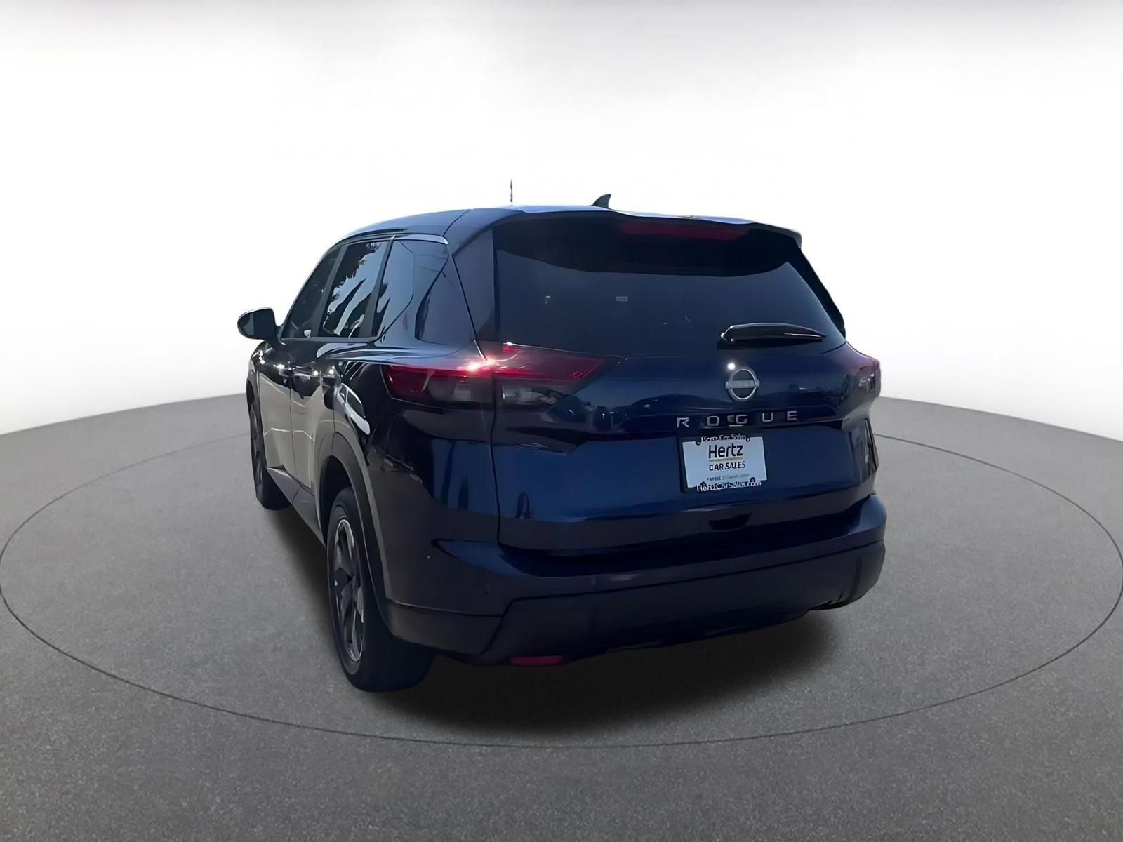 Used 2025 Nissan Rogue SV image 11