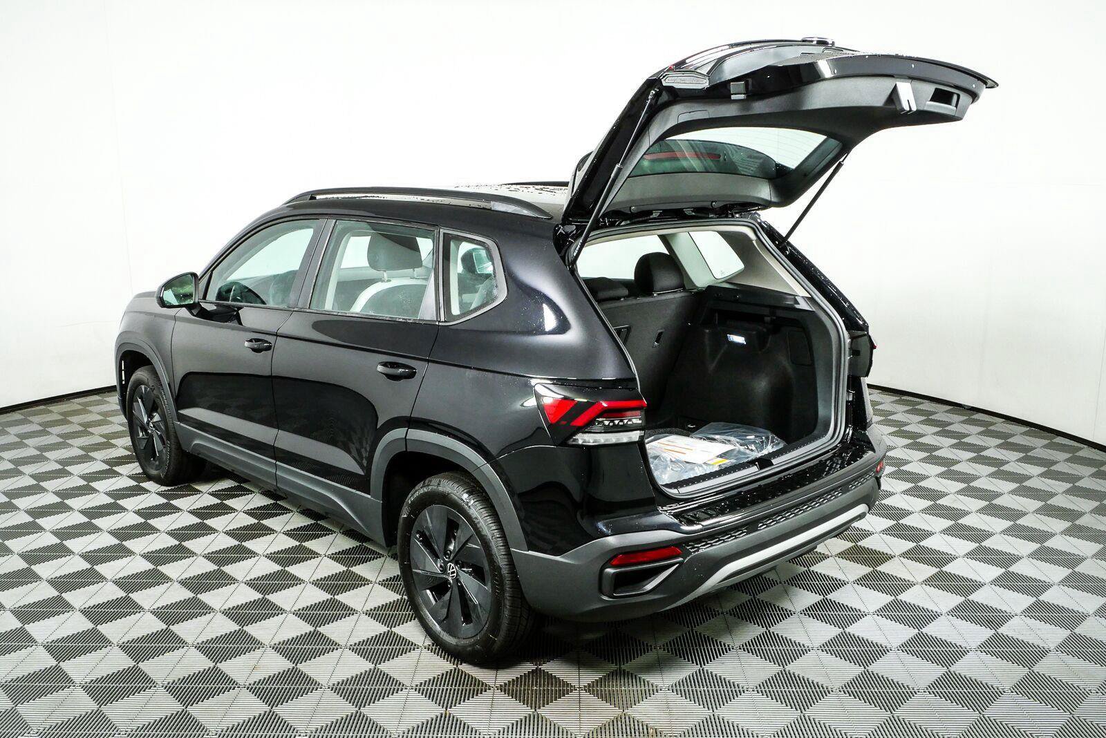 New 2027 Volkswagen Taos S FWD image 13