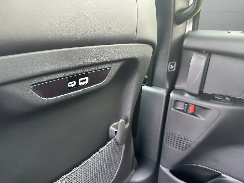 New 2027 Chrysler Pacifica Select FWD image 20
