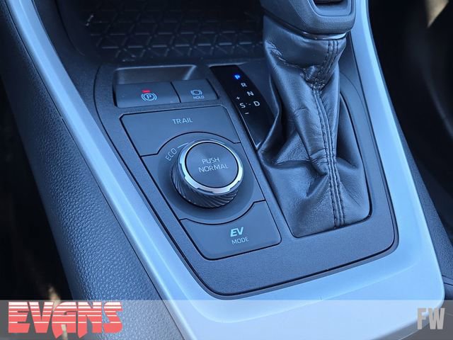 Used 2025 Toyota RAV4 LE image 11