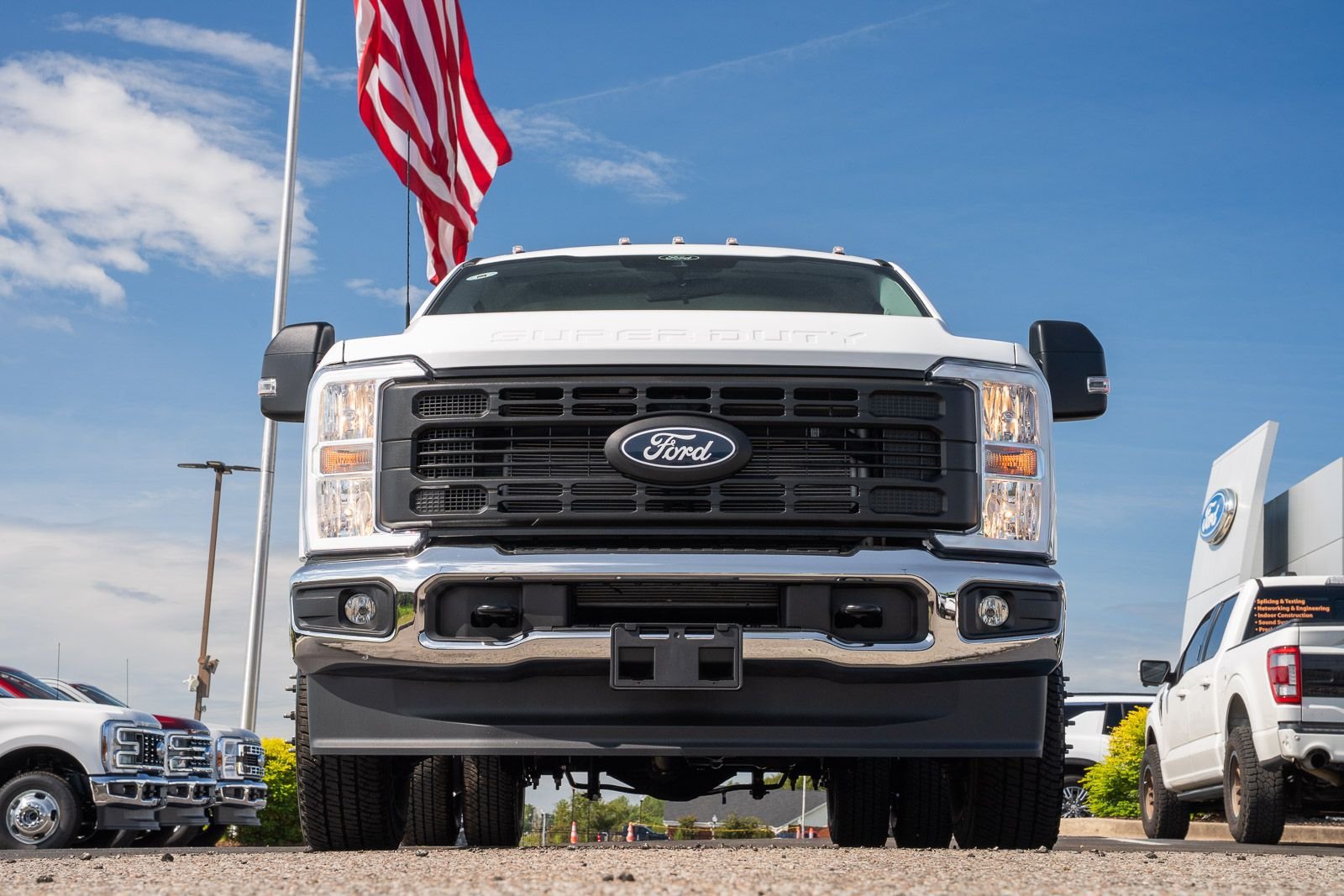 New 2027 Ford F350 XL AWD/4WD image 2