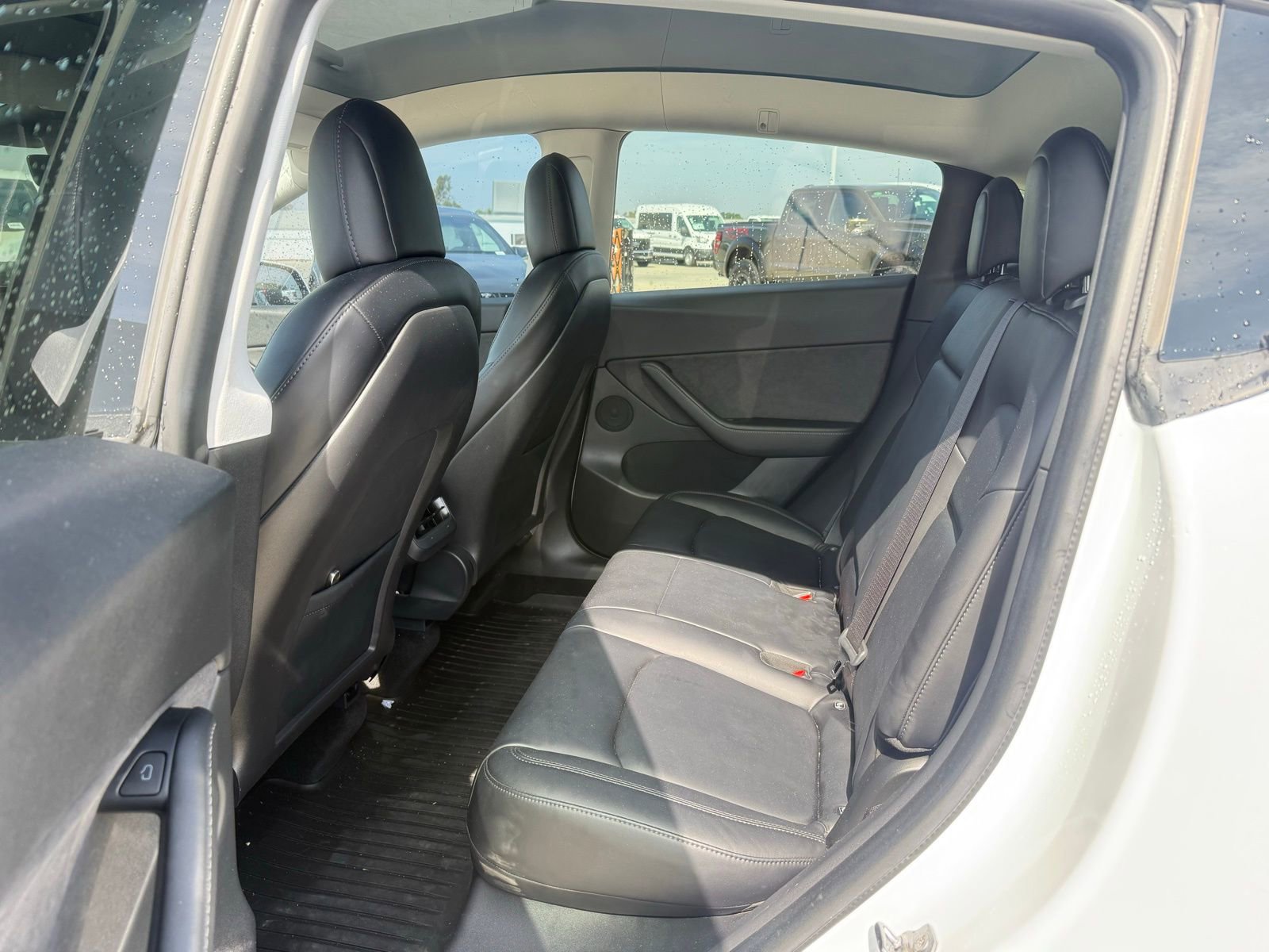 Used 2021 Tesla Model Y Long Range image 6