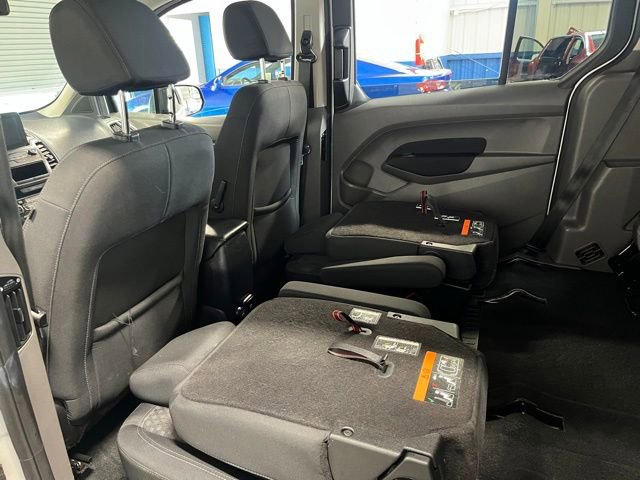 Used 2019 Ford Transit Connect XLT FWD image 17