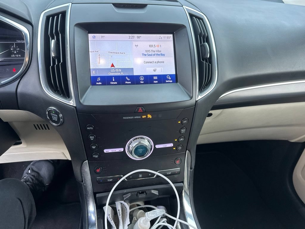 Used 2020 Ford Edge Titanium FWD image 6
