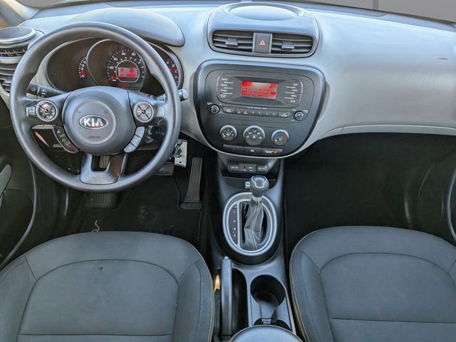 Used 2015 Kia Soul + image 14