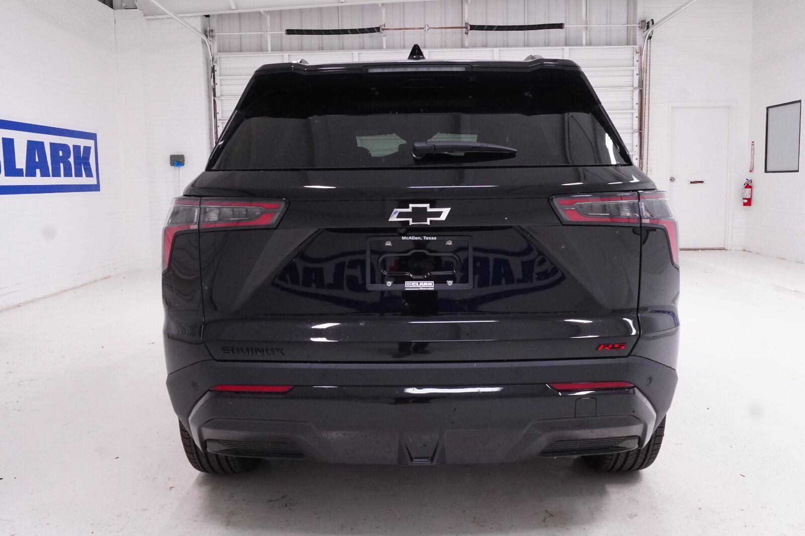 New 2027 Chevrolet Equinox RS FWD image 30