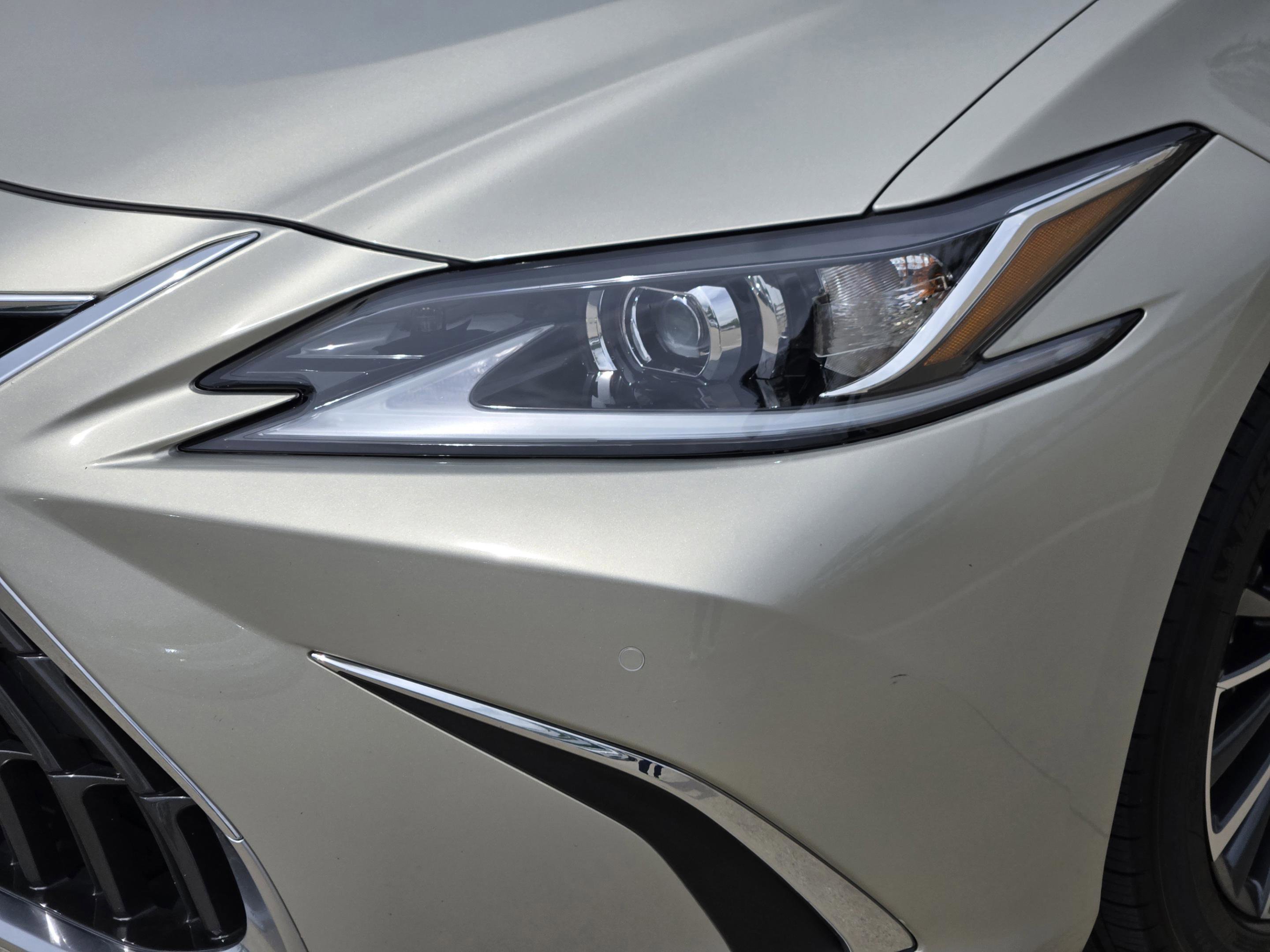 Used 2025 Lexus ES 350 w/ Premium Package FWD image 37
