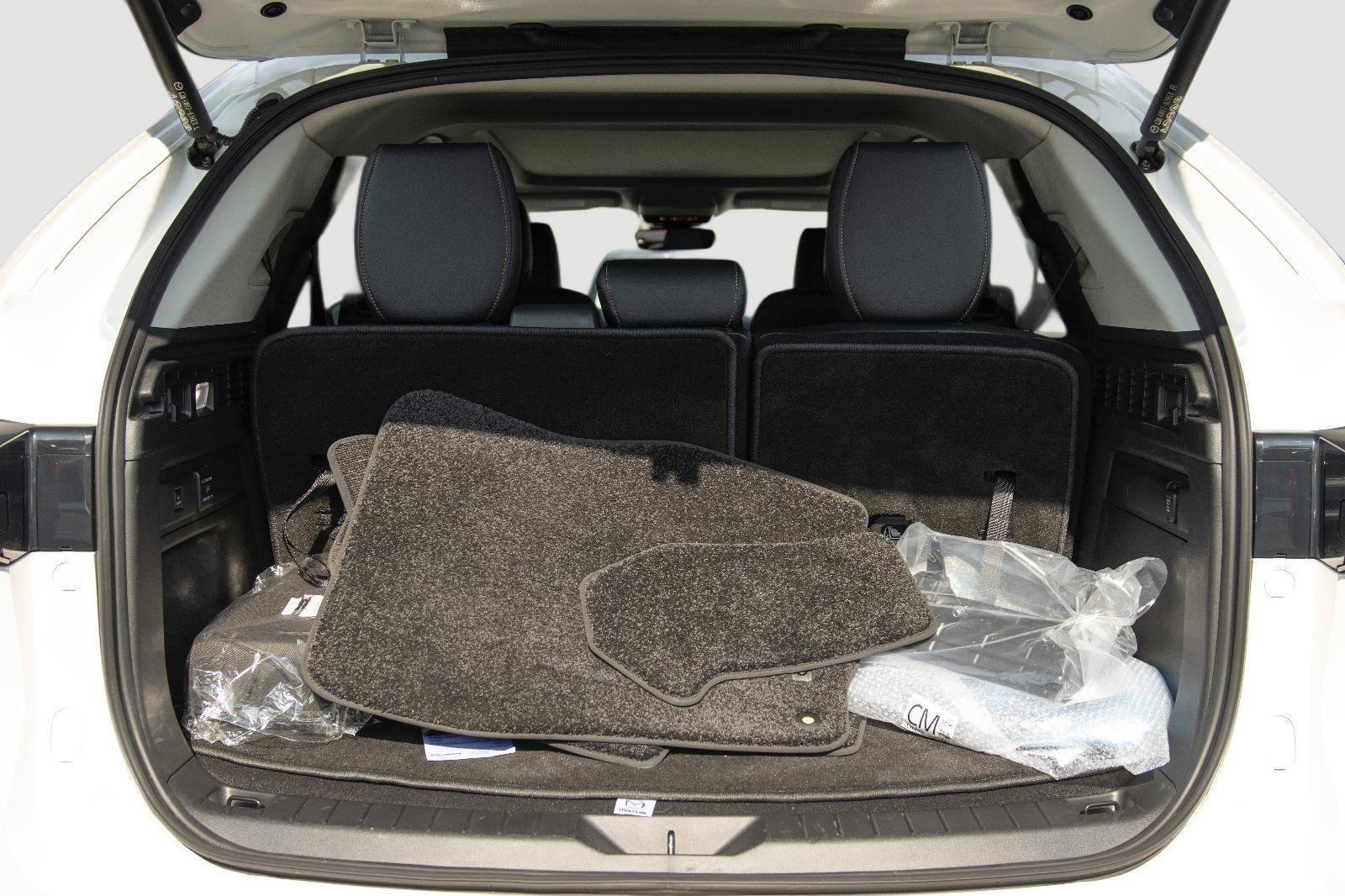 Used 2025 MAZDA CX-90 Plug-In Hybrid w/Premium Sport image 24