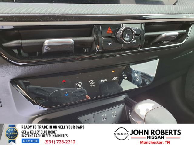 Certified 2025 Nissan Kicks SR image 29