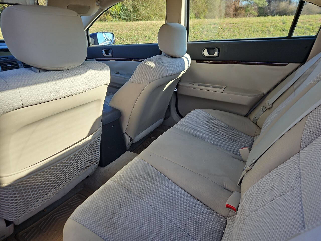 Used 2009 Mitsubishi Galant ES image 11