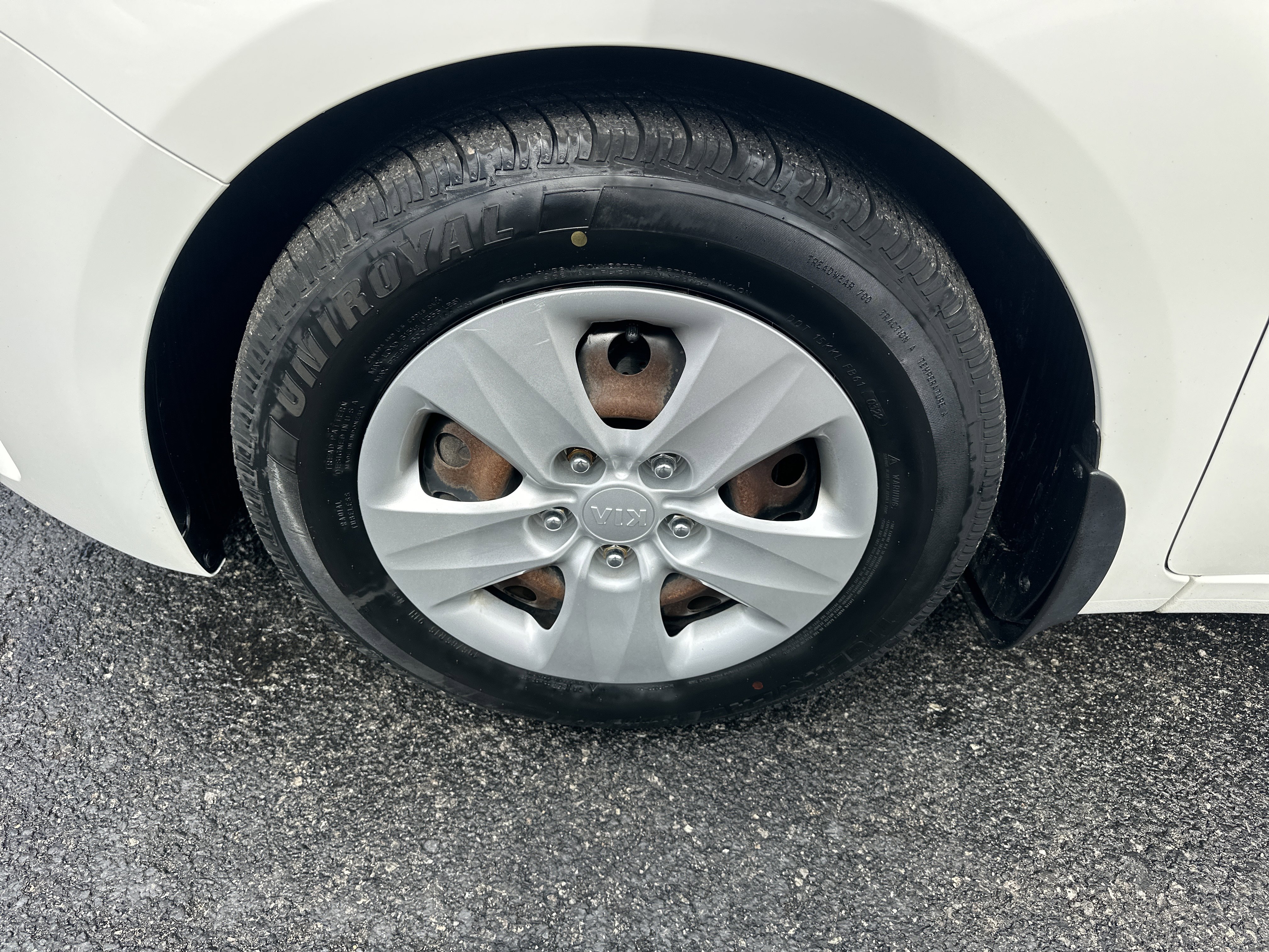 Used 2017 Kia Forte LX image 8