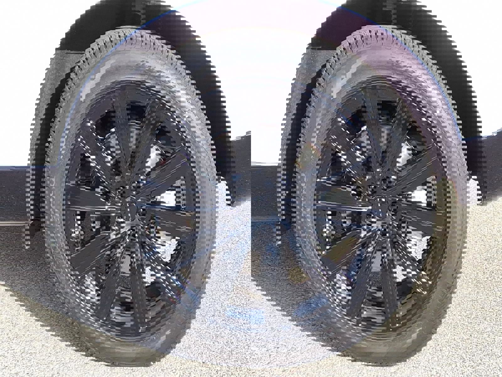 New 2026 Land Rover Range Rover SE image 6