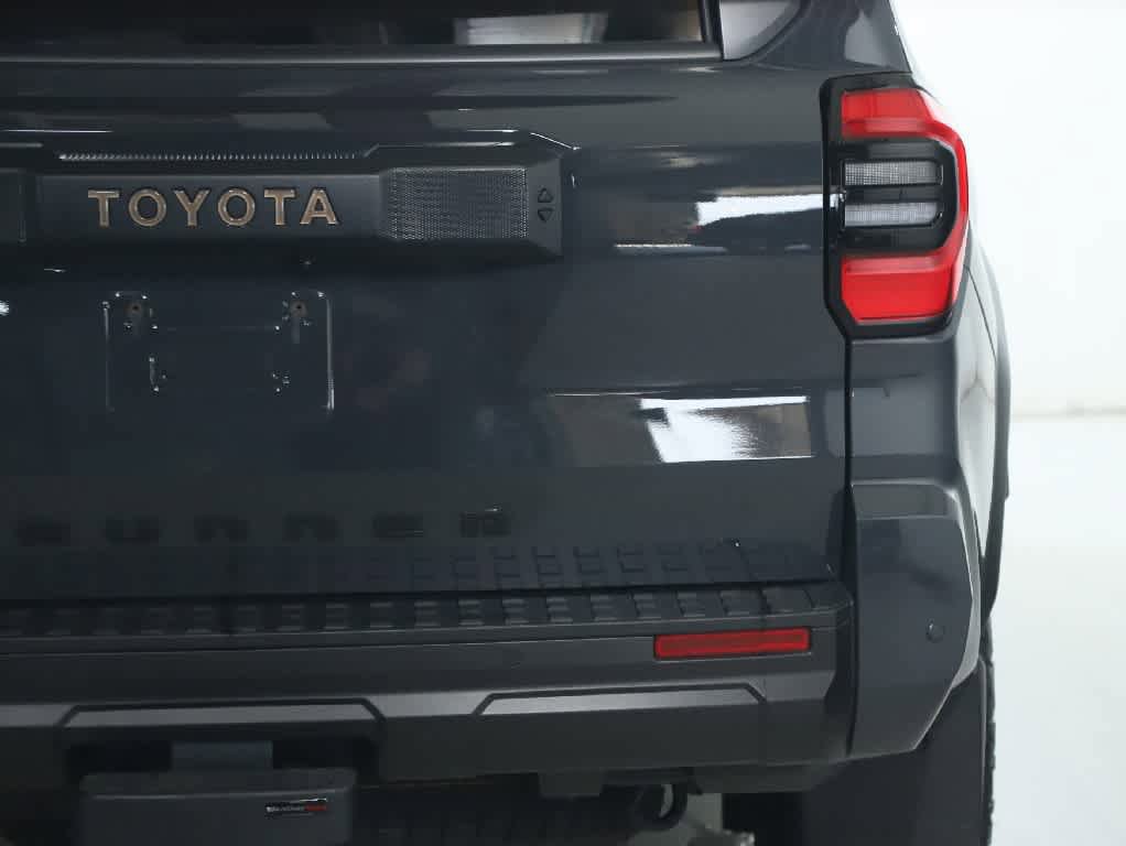 Used 2025 Toyota 4Runner TRD Off-Road Premium AWD/4WD image 46