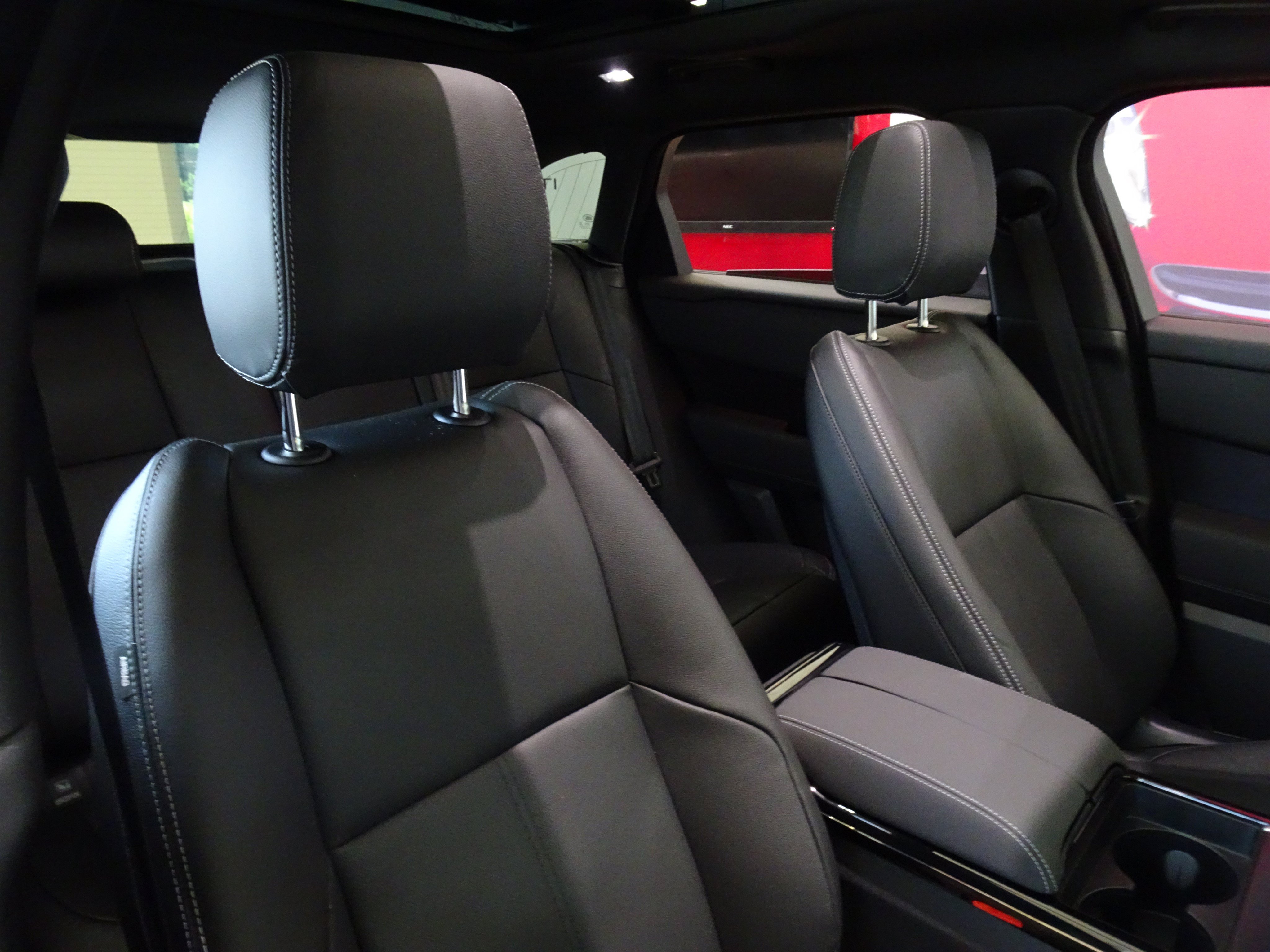 New 2026 Land Rover Range Rover Velar Belgravia AWD/4WD image 24