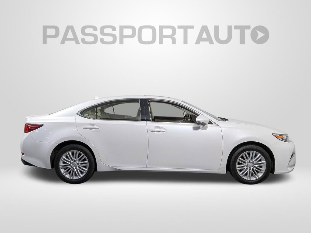 Used 2017 Lexus ES 350 w/ Premium Package image 7