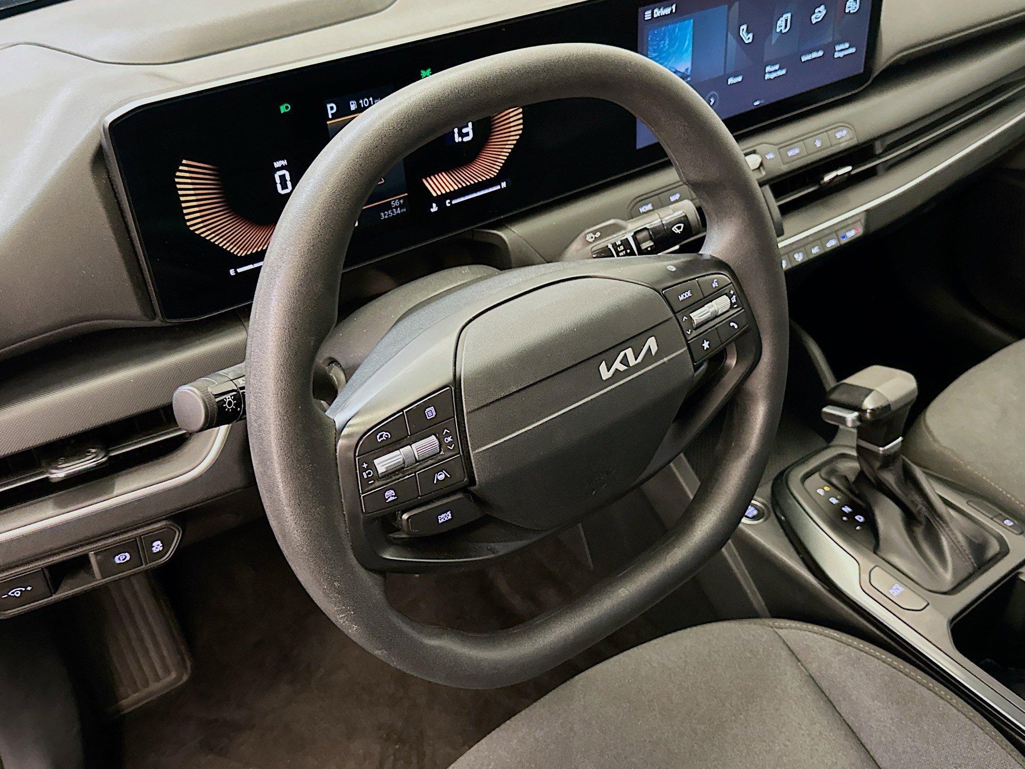 Used 2025 Kia K4 FWD image 18