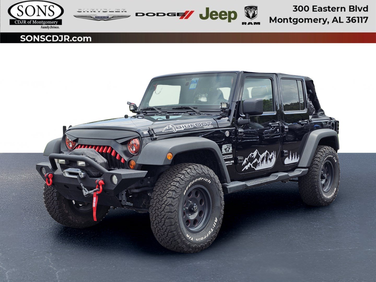 Used 2012 Jeep Wrangler Unlimited Sport AWD/4WD video 1