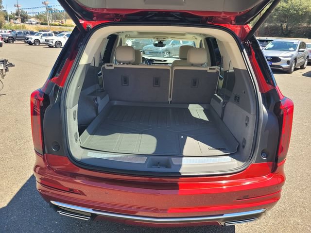 Used 2023 Cadillac XT6 Premium Luxury w/ Technology Package AWD/4WD image 8