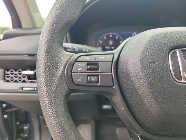 Certified 2023 Honda Accord EX image 15
