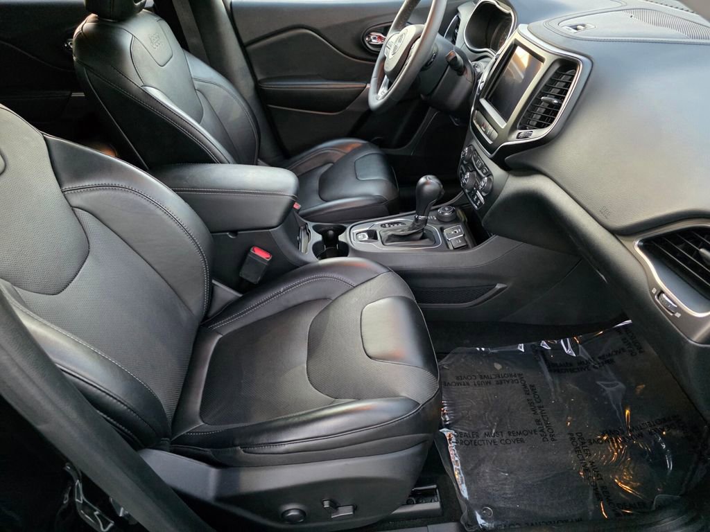 Used 2022 Jeep Cherokee Latitude Lux w/ Sun & Sound Group image 32