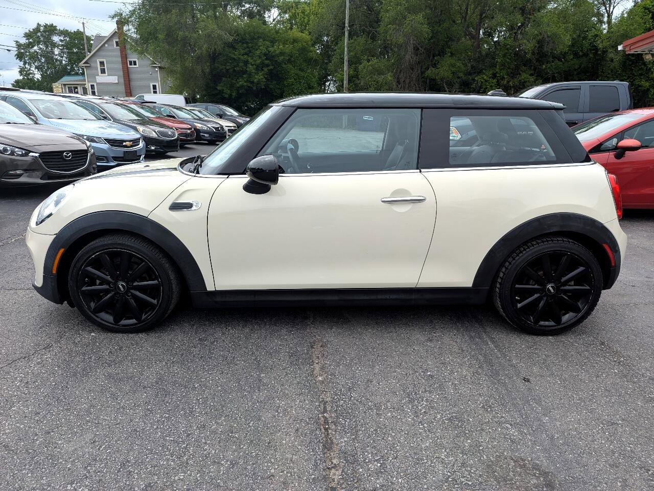 Used 2015 MINI Cooper 2-Door Hardtop image 4