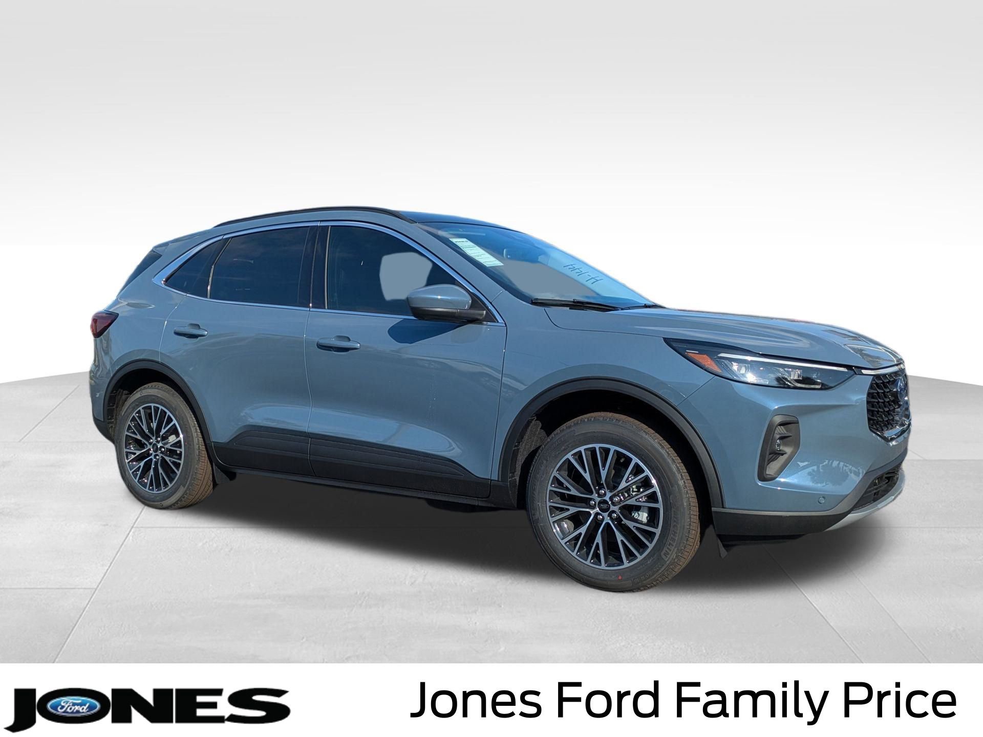 New 2026 Ford Escape SE w/ PHEV Premium Package