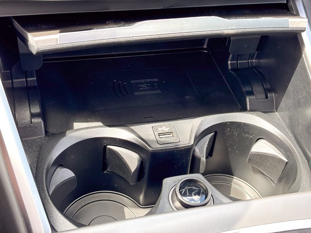 New 2026 BMW 330i xDrive Sedan AWD/4WD image 29