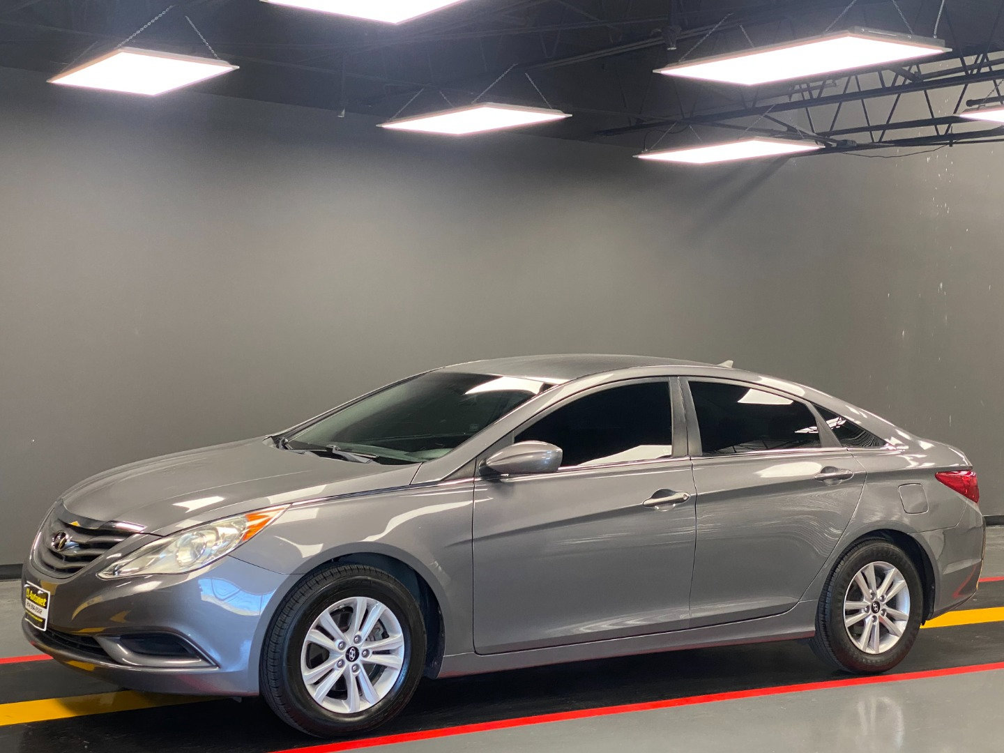 Used 2011 Hyundai Sonata GLS w/ Popular Equipment Pkg 2 FWD image 1