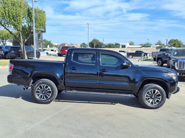 Used 2021 Toyota Tacoma TRD Sport RWD image 2