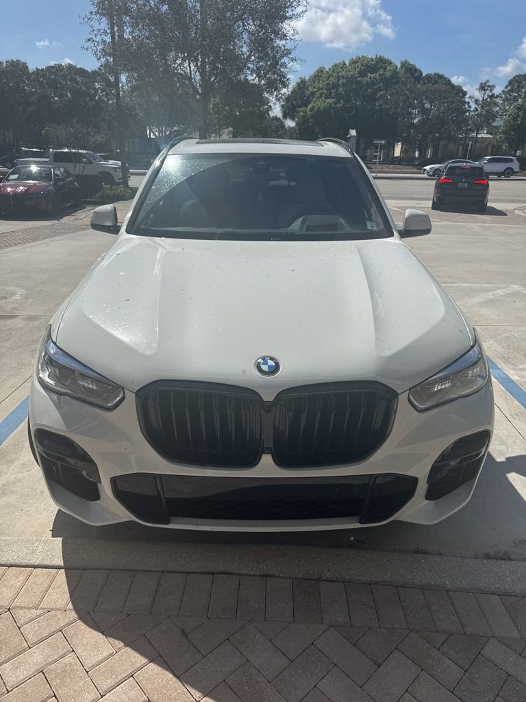 Used 2023 BMW X5 M50i w/ Executive Package image 2
