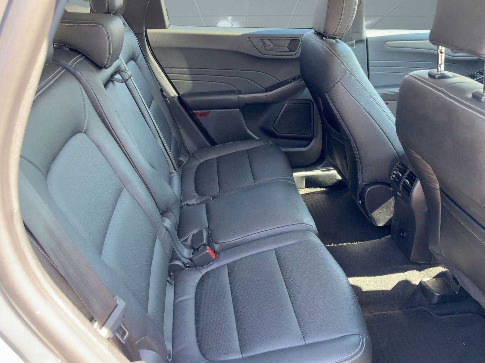 Used 2024 Ford Escape Active image 28