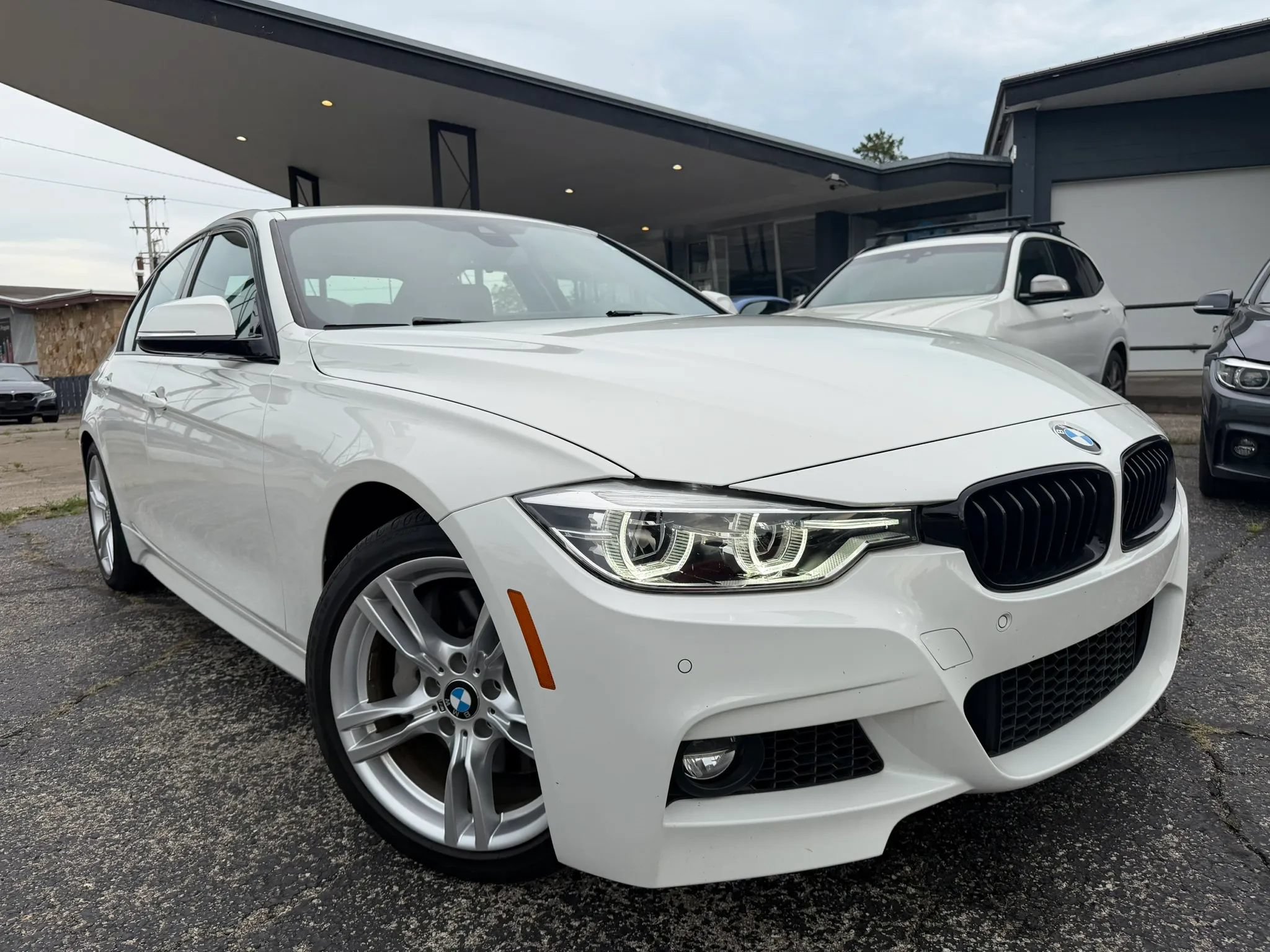 Used 2018 BMW 340i Sedan w/ Premium Package RWD image 3