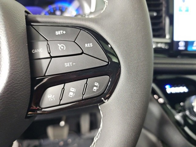 New 2026 Chrysler Pacifica Limited w/ S Appearance Package image 16