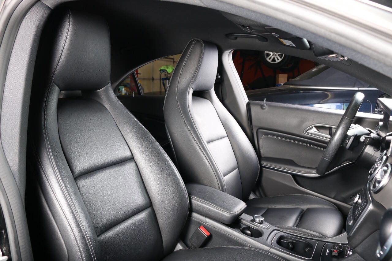 Used 2018 Mercedes-Benz CLA 250 4MATIC image 26