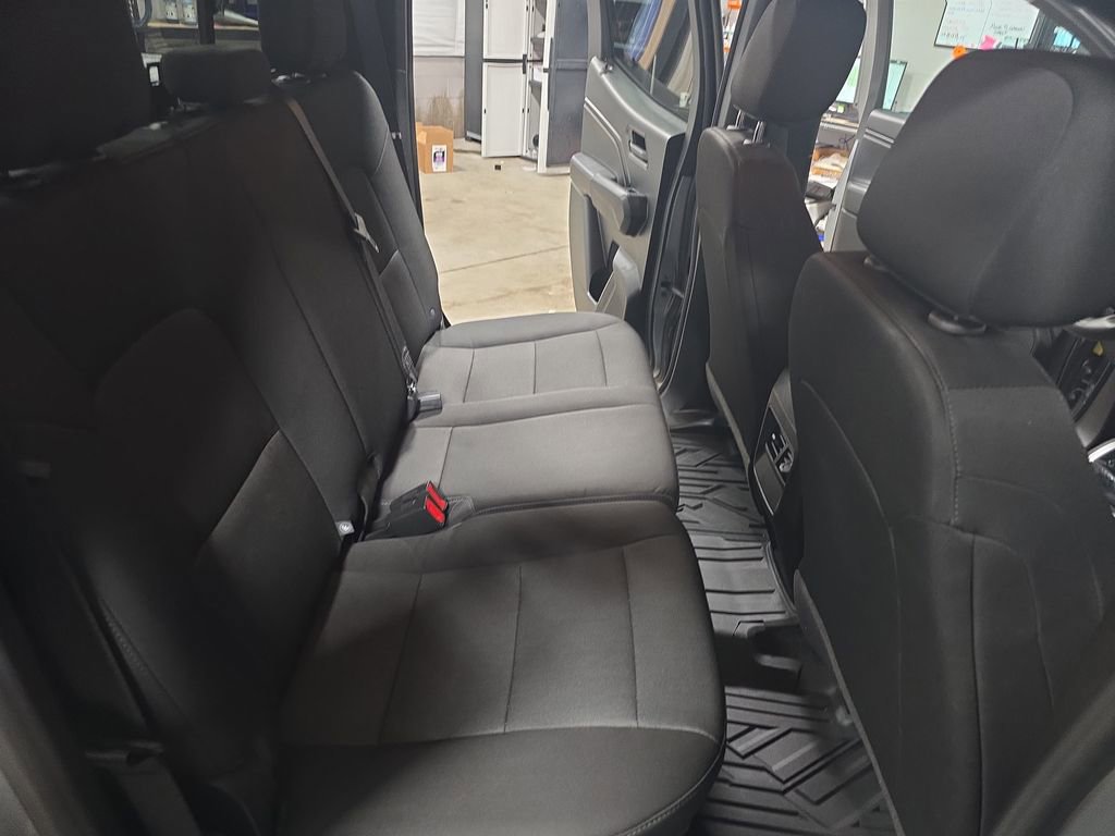 Certified 2023 Chevrolet Colorado Trail Boss w/ Technology Package image 11