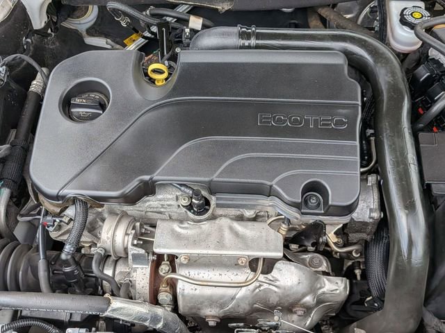 Used 2022 Chevrolet Malibu LT FWD image 30