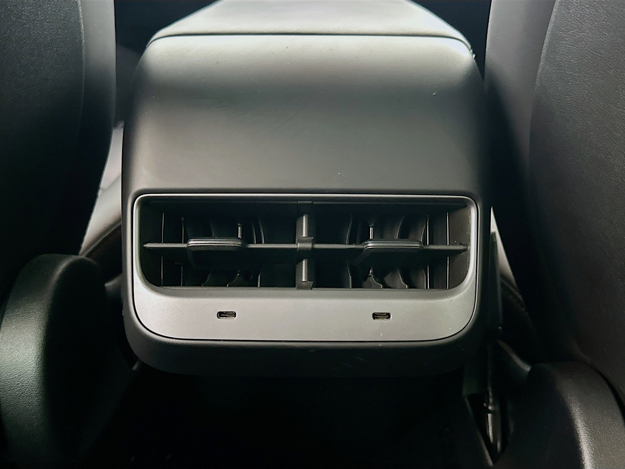 Used 2024 Tesla Model Y Long Range image 27