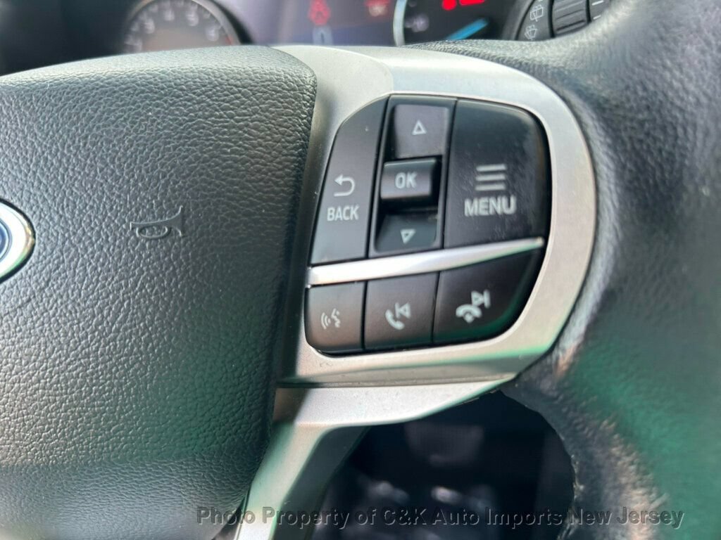 Used 2022 Ford Explorer XLT AWD/4WD image 45