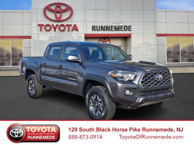 Used 2022 Toyota Tacoma TRD Off-Road AWD/4WD image 1