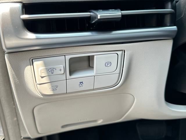 New 2025 Hyundai Tucson Limited image 14