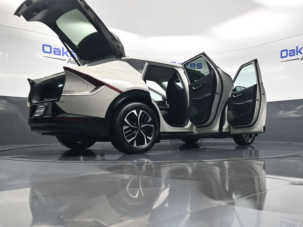Certified 2022 Kia EV6 Wind w/ Wind Technology Package image 60