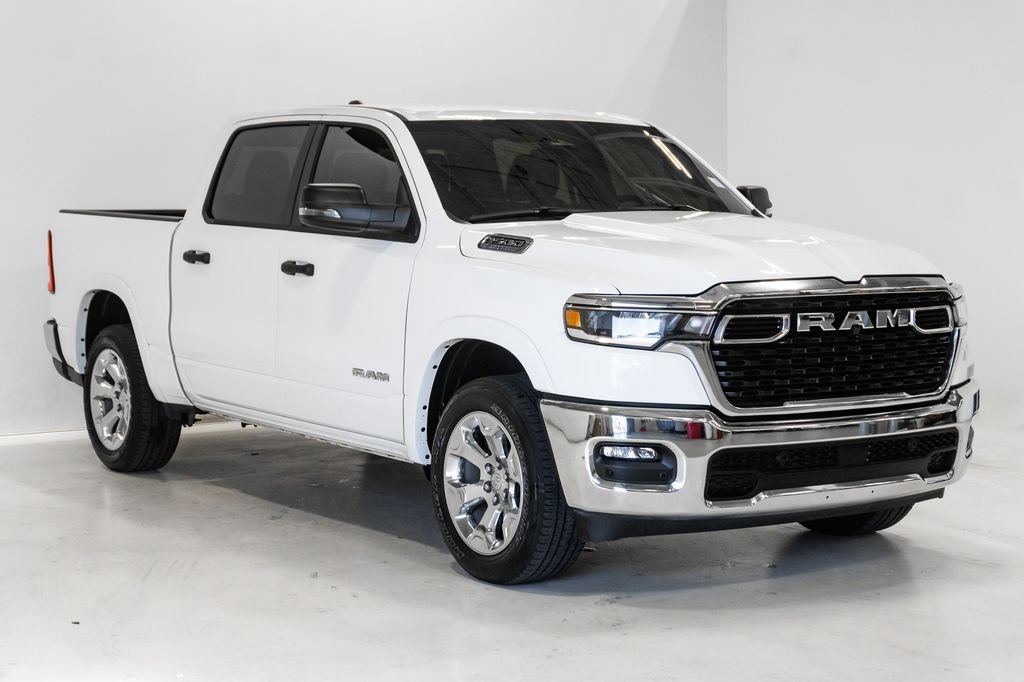 Used 2025 RAM 1500 Big Horn AWD/4WD image 7