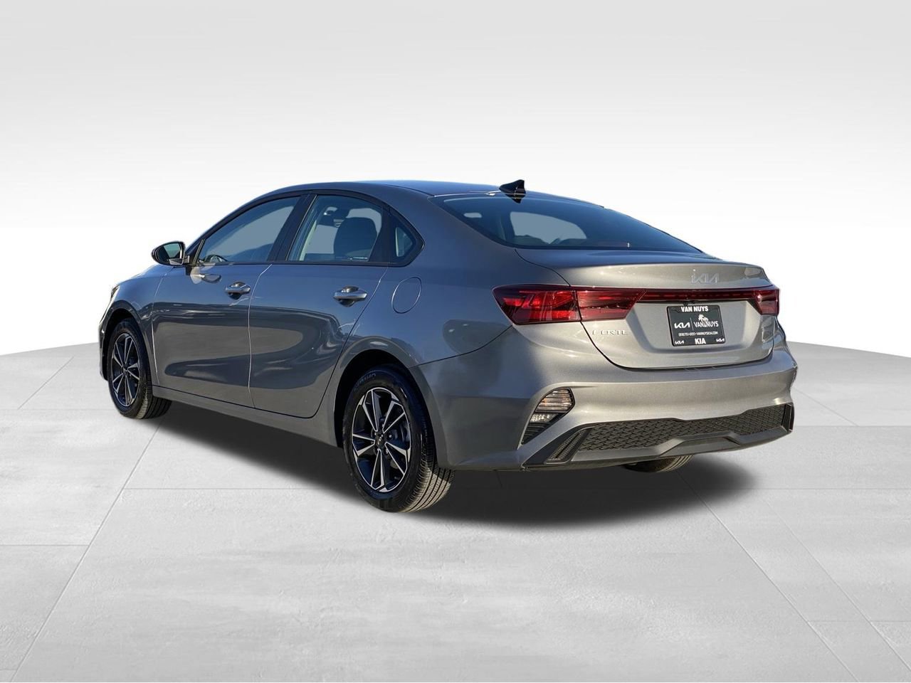 Used 2024 Kia Forte LXS image 7